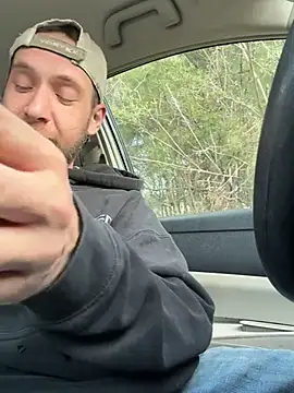 Snapshot of SmokingSloth chatting on 03/21/25, 10:39 SmokingSloth online show from 03/21/25, 10:39