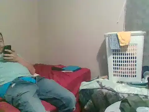 Snapshot of SmokingSloth chatting on 11/23/25, 06:19 SmokingSloth online show from 11/23/25, 06:19