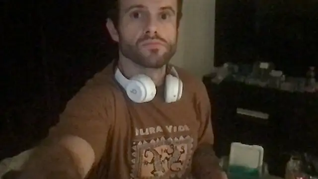 Snapshot of SpunCandy chatting on 09/15/25, 01:38 SpunCandy online show from 09/15/25, 01:38