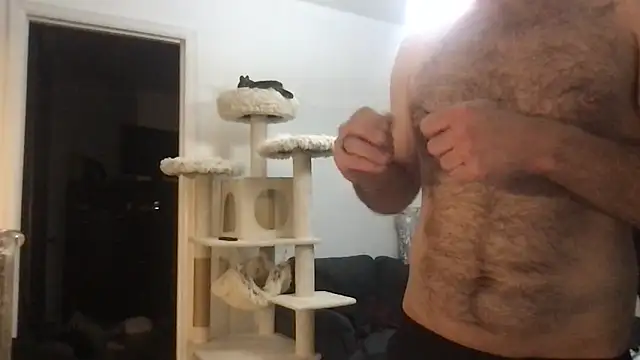 Snapshot of SpunCandy chatting on 10/04/25, 08:18 SpunCandy online show from 10/04/25, 08:18