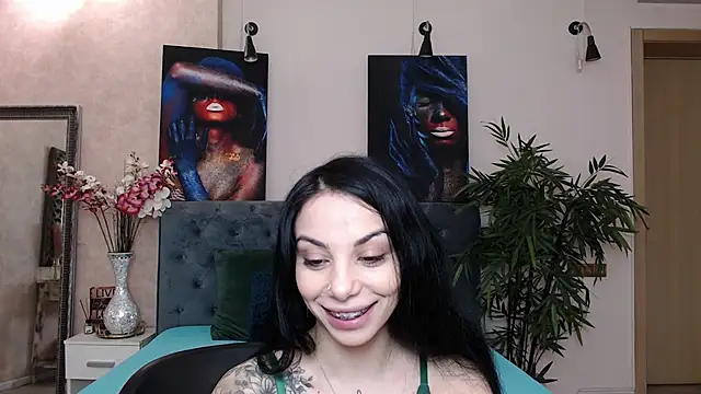 Snapshot of MissJuliax chatting on 02/11/25, 06:51 MissJuliax online show from 02/11/25, 06:51