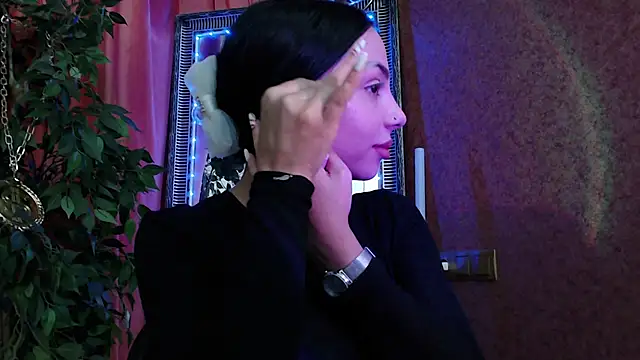 Snapshot of MissJuliax chatting on 11/13/25, 07:18 MissJuliax online show from 11/13/25, 07:18