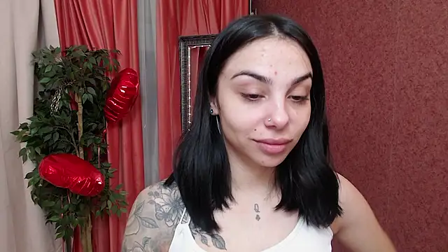 MissJuliax online show from 02/17/26, 08:33