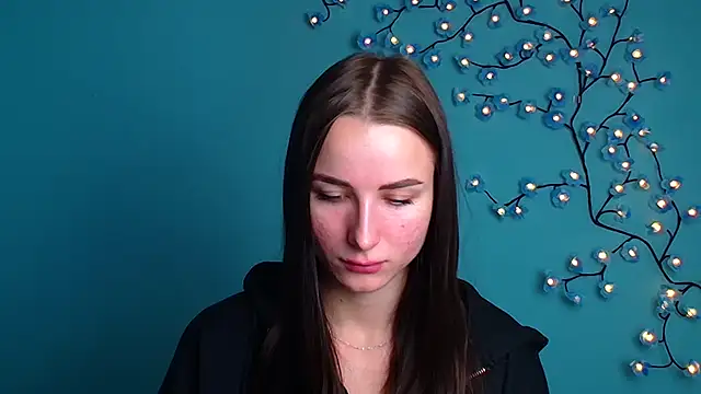 Eva Janee online show from 10/23/25, 05:40