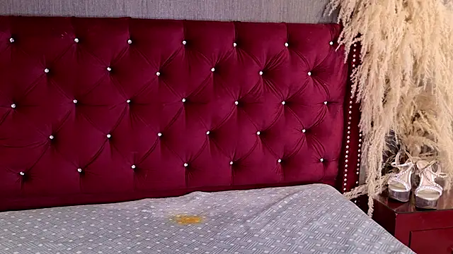 SeleneeEvanss online show from 11/08/25, 05:01