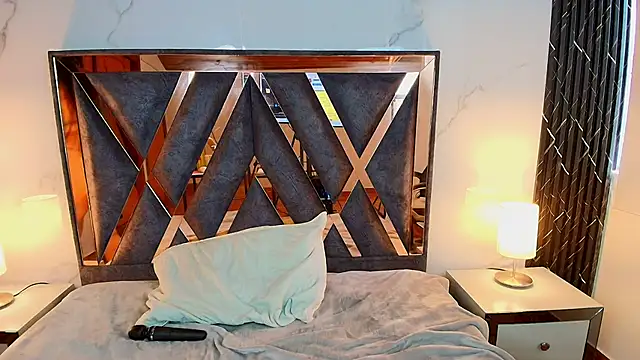 Amara vega online show from 11/26/25, 01:12