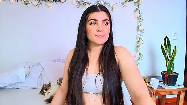 Amara vega online show from 04/23/26, 03:14