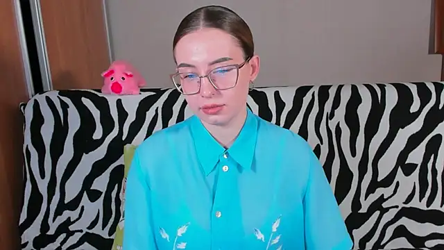 VeronikaKissuchi online show from 02/26/25, 06:00