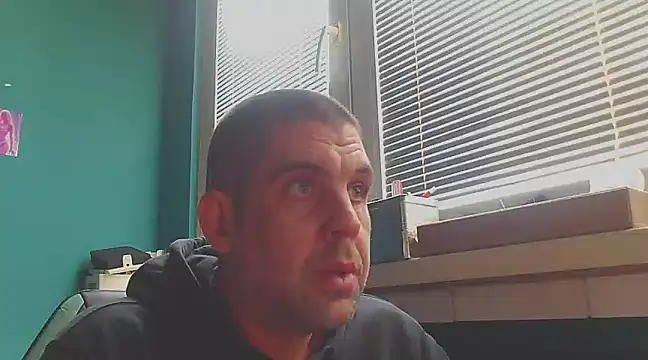 Snapshot of YouWantMe666 chatting on 02/19/25, 12:00 YouWantMe666 online show from 02/19/25, 12:00