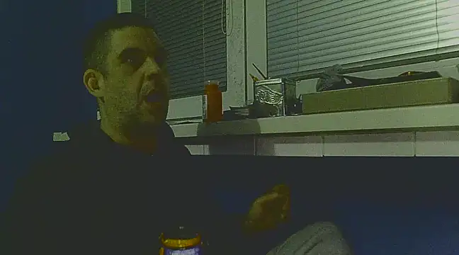 Snapshot of YouWantMe666 chatting on 02/25/25, 01:20 YouWantMe666 online show from 02/25/25, 01:20