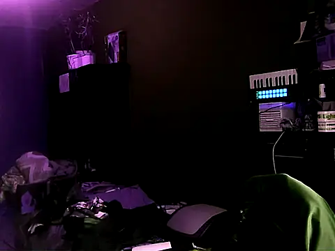 Snapshot of YouWantMe666 chatting on 10/10/25, 07:07 YouWantMe666 online show from 10/10/25, 07:07