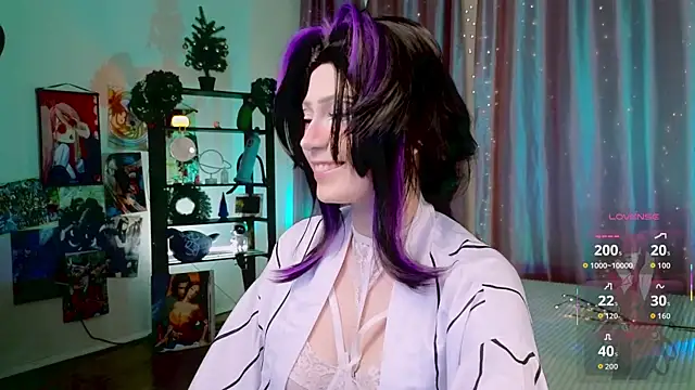 Carolina Leep online show from 12/18/25, 01:39