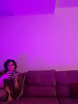 Snapshot of longthicknslick chatting on 12/08/24, 02:07 longthicknslick online show from 12/08/24, 02:07