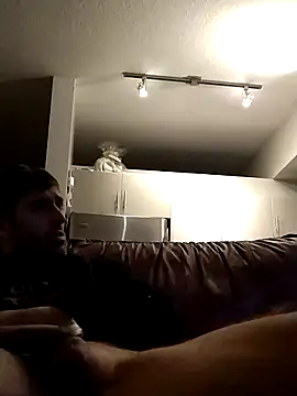 Snapshot of longthicknslick chatting on 12/12/24, 09:30 longthicknslick online show from 12/12/24, 09:30