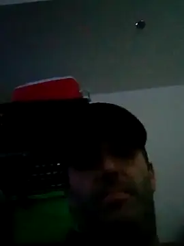 Snapshot of longthicknslick chatting on 02/09/25, 03:45 longthicknslick online show from 02/09/25, 03:45