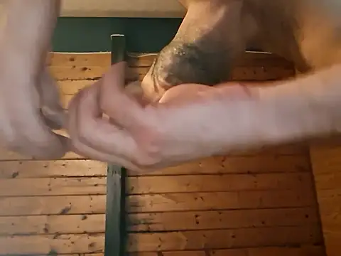 Snapshot of longthicknslick chatting on 11/12/25, 08:15 longthicknslick online show from 11/12/25, 08:15