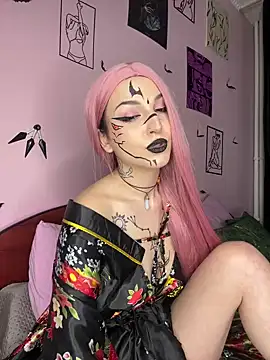 Snapshot of MoonAgnes chatting on 01/04/25, 11:59 MoonAgnes online show from 01/04/25, 11:59