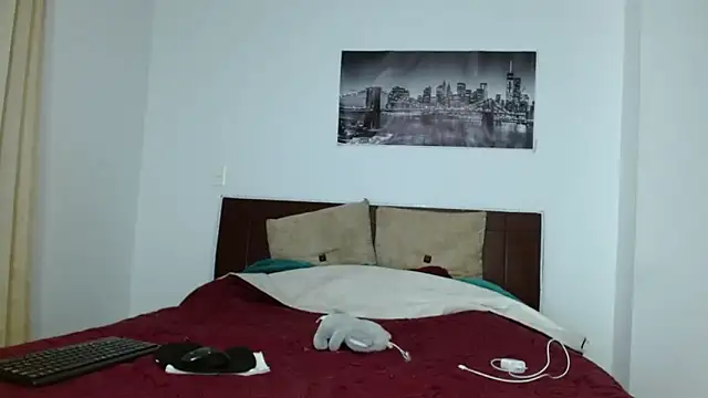 chicafitcaliente online show from 11/05/25, 03:06