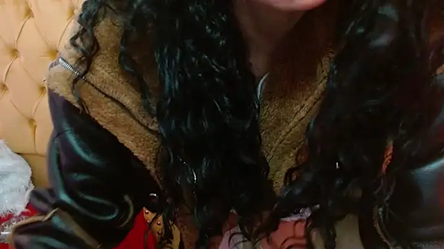 AlexandraJones  online show from 02/15/25, 08:00