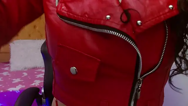 AlexandraJones  online show from 02/16/25, 03:58