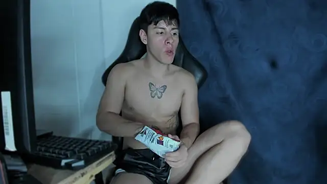 Snapshot of krizia7 chatting on 03/15/25, 03:07 krizia7 online show from 03/15/25, 03:07