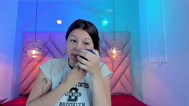 AngelaaCute  online show from 07/08/26, 12:09