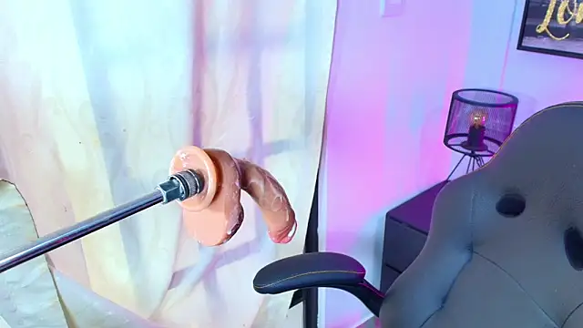 Lizz Tender online show from 01/07/25, 03:33