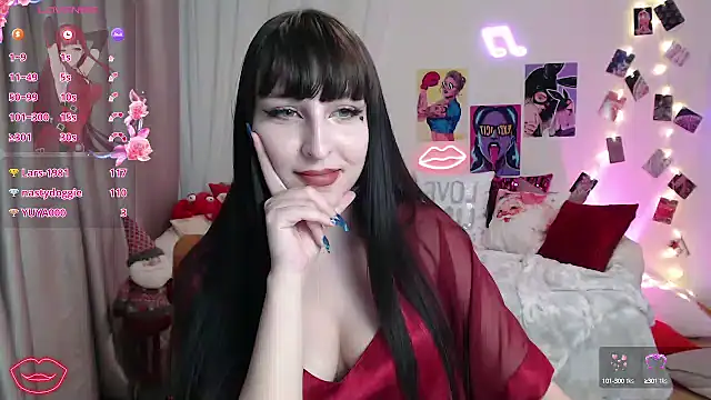 Snapshot of ElsaNeal chatting on 01/03/25, 10:08 ElsaNeal online show from 01/03/25, 10:08