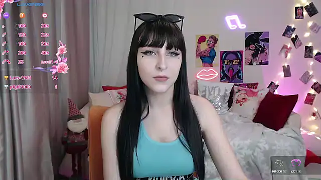 Snapshot of ElsaNeal chatting on 01/07/25, 06:14 ElsaNeal online show from 01/07/25, 06:14