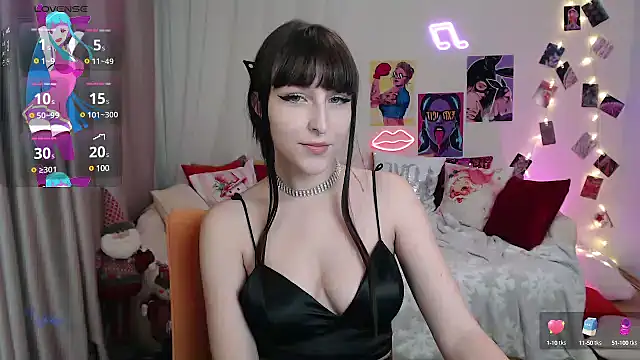 Snapshot of ElsaNeal chatting on 01/09/25, 06:04 ElsaNeal online show from 01/09/25, 06:04