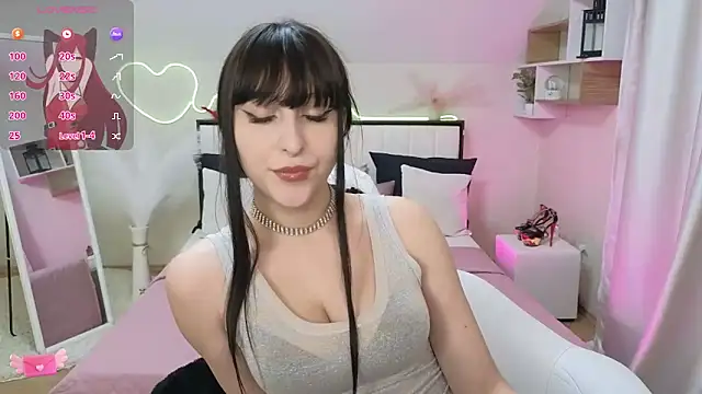 Snapshot of ElsaNeal chatting on 03/13/25, 10:10 ElsaNeal online show from 03/13/25, 10:10