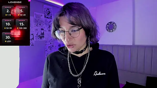 SukiFuyu  online show from 01/29/25, 06:39