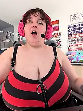 LadyRochester online show from 04/19/26, 01:21