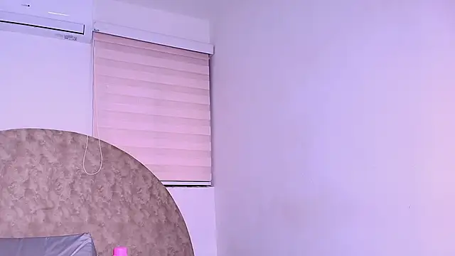 anisha x online show from 04/22/26, 07:26