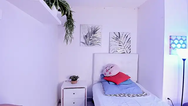 Snapshot of Palmer-Foster chatting on 03/06/25, 09:09 Palmer-Foster online show from 03/06/25, 09:09