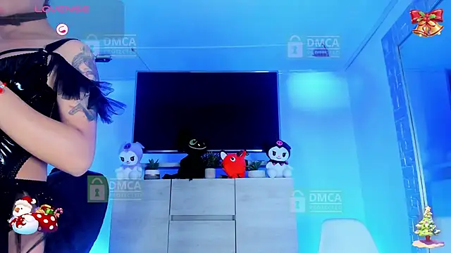 Snapshot of Palmer-Foster chatting on 11/25/25, 09:04 Palmer-Foster online show from 11/25/25, 09:04