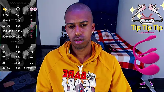 Snapshot of mrjhon26 chatting on 02/13/25, 10:23 mrjhon26 online show from 02/13/25, 10:23