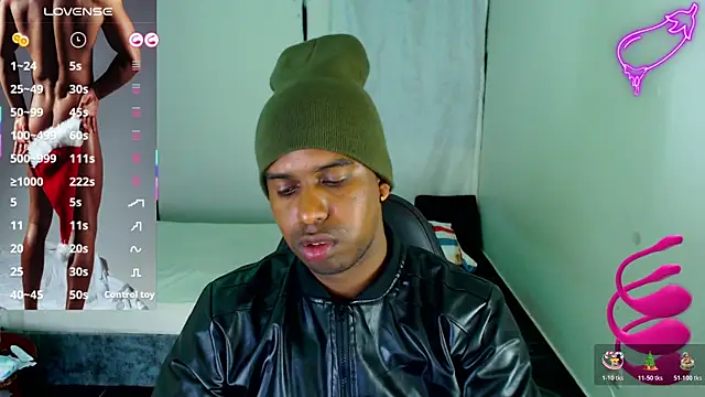 Snapshot of mrjhon26 chatting on 11/14/25, 02:21 mrjhon26 online show from 11/14/25, 02:21