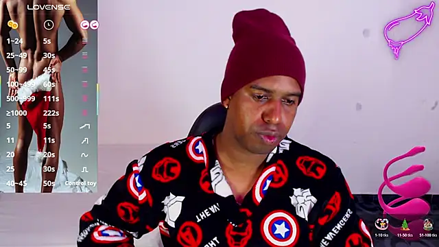 Snapshot of mrjhon26 chatting on 11/18/25, 02:06 mrjhon26 online show from 11/18/25, 02:06