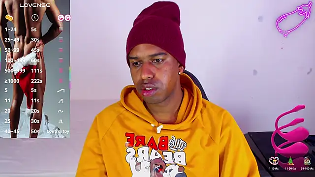 Snapshot of mrjhon26 chatting on 12/03/25, 12:47 mrjhon26 online show from 12/03/25, 12:47