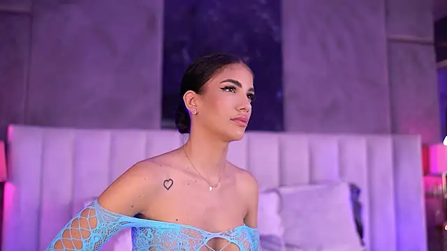 RaisaKali online show from 10/25/25, 04:02