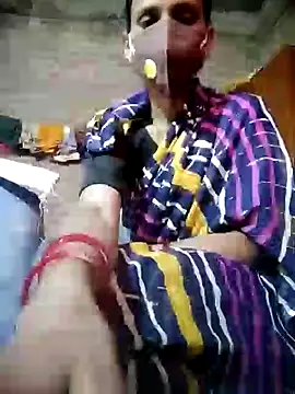 Snapshot of Poonam-bab chatting on 12/06/24, 08:48 Poonam-bab online show from 12/06/24, 08:48