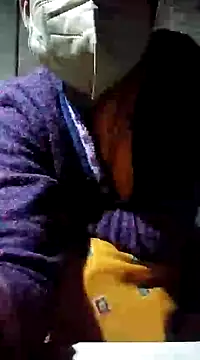 Snapshot of Poonam-bab chatting on 12/12/24, 03:27 Poonam-bab online show from 12/12/24, 03:27