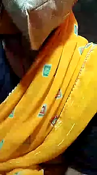Snapshot of Poonam-bab chatting on 01/27/25, 08:51 Poonam-bab online show from 01/27/25, 08:51