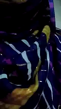 Snapshot of Poonam-bab chatting on 01/30/25, 04:55 Poonam-bab online show from 01/30/25, 04:55