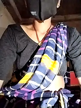 Snapshot of Poonam-bab chatting on 02/28/25, 09:36 Poonam-bab online show from 02/28/25, 09:36
