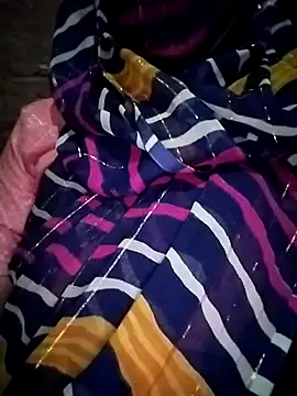 Snapshot of Poonam-bab chatting on 03/06/25, 04:17 Poonam-bab online show from 03/06/25, 04:17