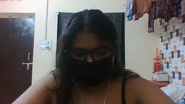 Snapshot of Hotmilfxox chatting on 06/17/26, 08:06 Hotmilfxox online show from 06/17/26, 08:06