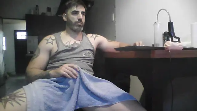 ozzypsico13 online show from 10/26/25, 06:58