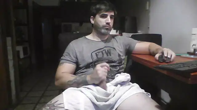 ozzypsico13 online show from 04/16/26, 09:39